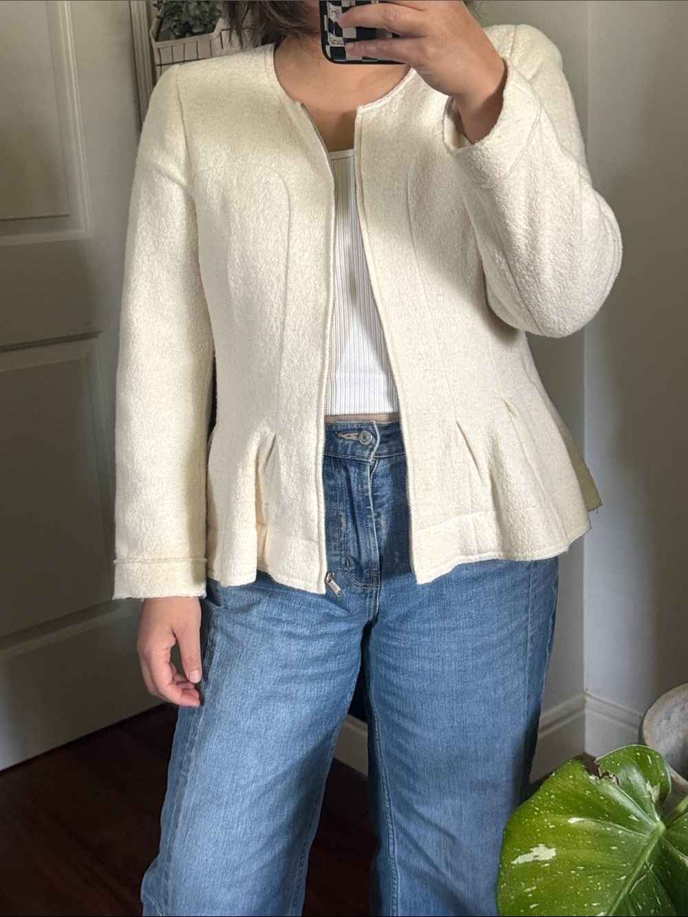 McGinn Wool Blend Peplum Style Tweed Jacket. Size 6